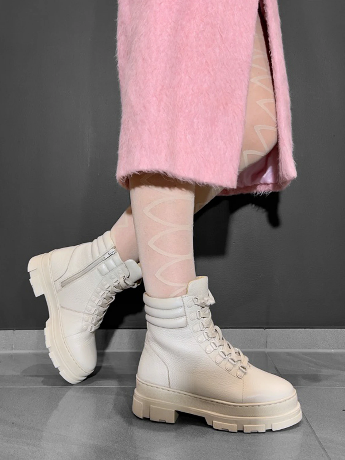 Chunky Lace Beige 3 Chunky Lace Beige