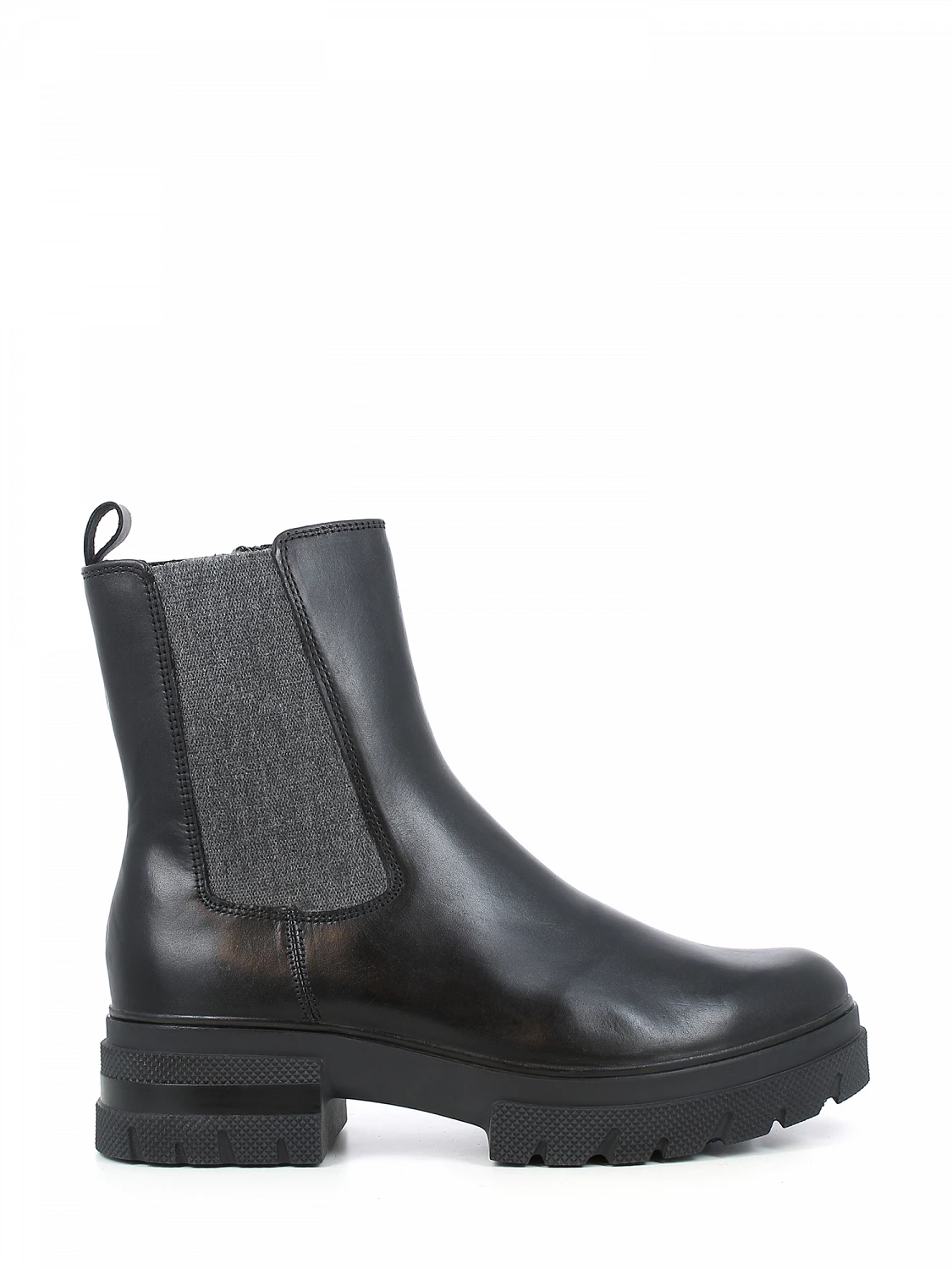 Caprice Chelsie 3 Caprice Chelsie