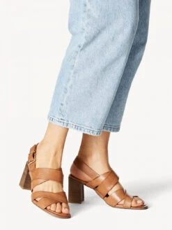 Tamaris Nut Nui Sandal